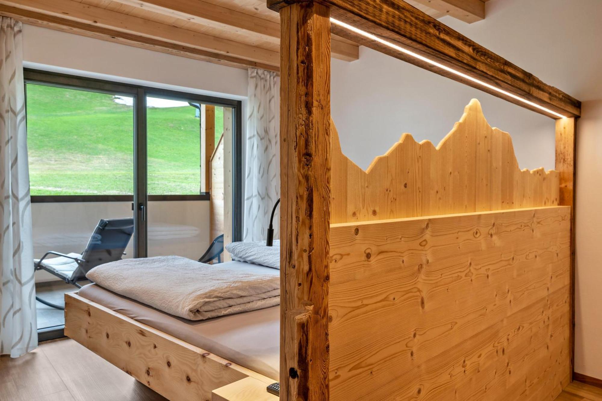 Blosegghof Bergchalets Waldblick Racines Eksteriør bilde
